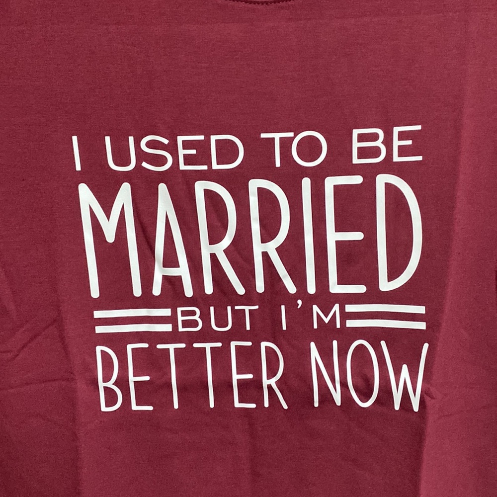Womens Burgundy T Shirt Size M - Picture 2 of 3